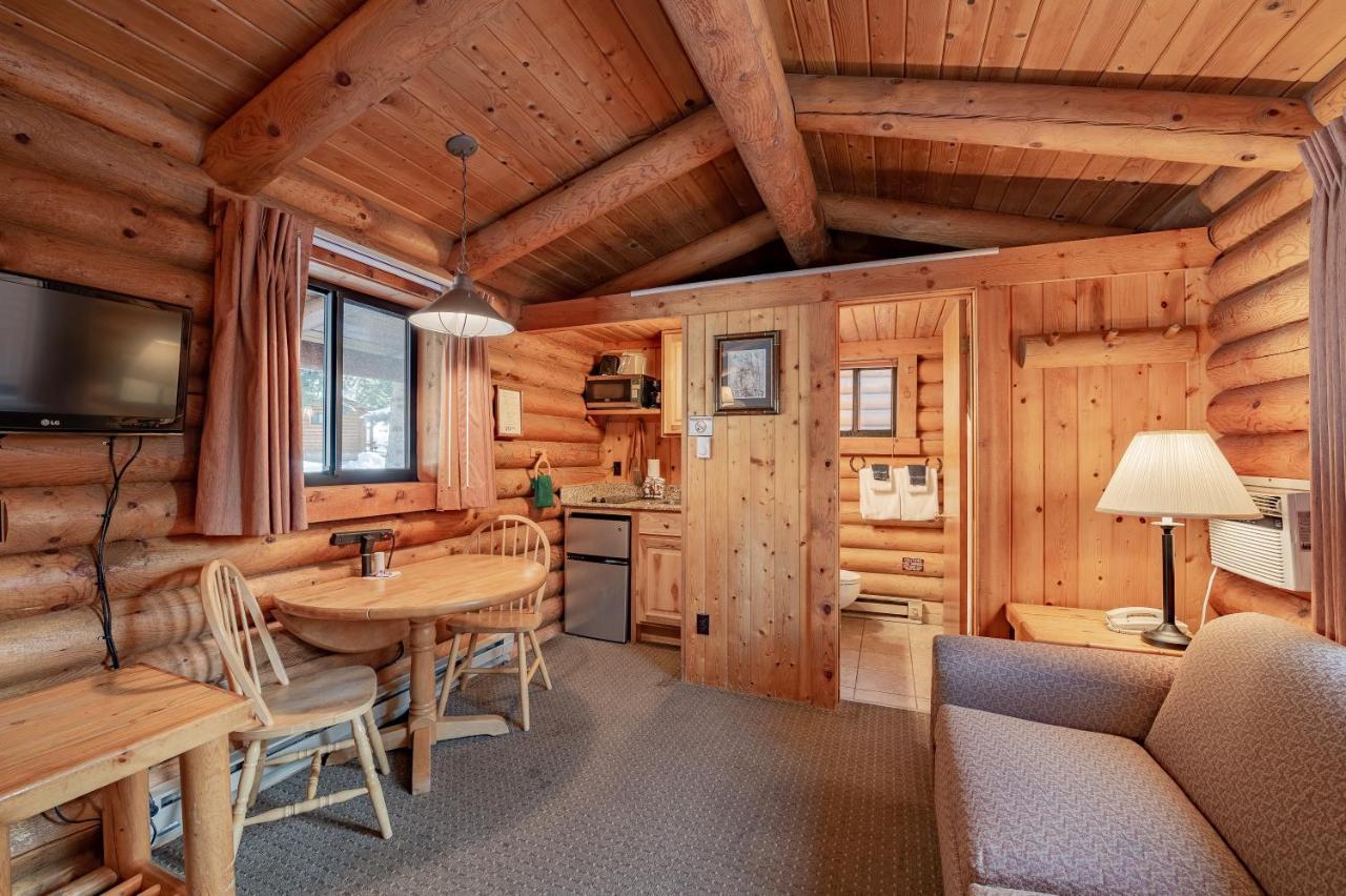 Lodge Cowboy Village