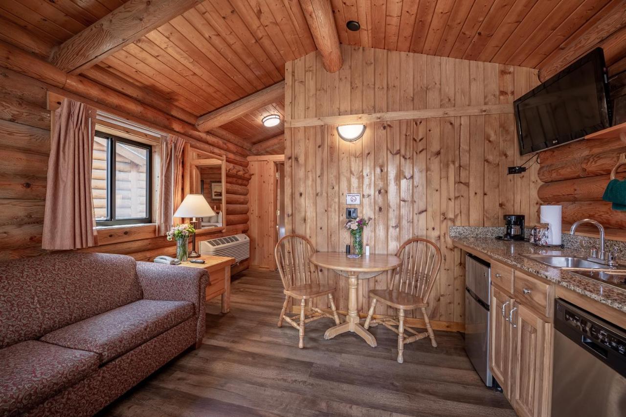 Lodge Cowboy Village Jackson